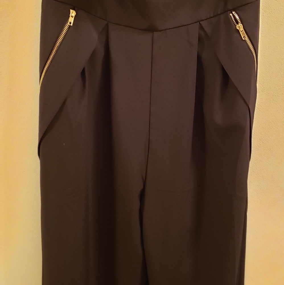 Small black jumpsuit - Picture 2 of 6